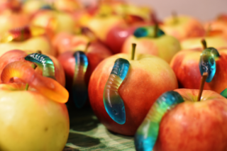 Them apples as PNG by SkiaSharp Them apples as PNG by SkiaSharp